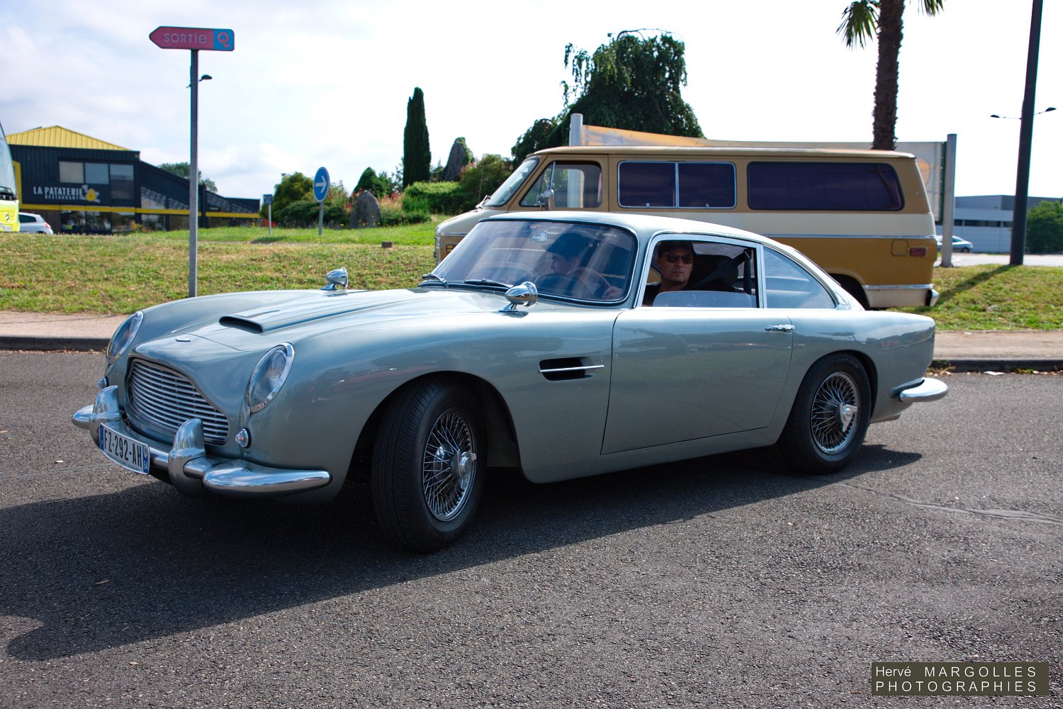 Aston Martin DB5 Replica-01.jpg